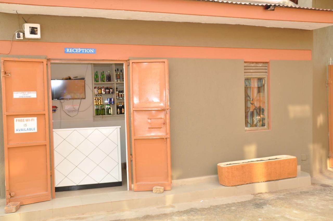 Square Suites Mbarara Exterior photo